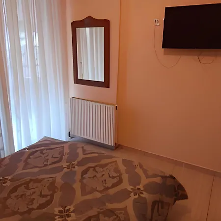 Apartamento ομορφο διαμερισμα στο κεντρο της πολης με παρκιν