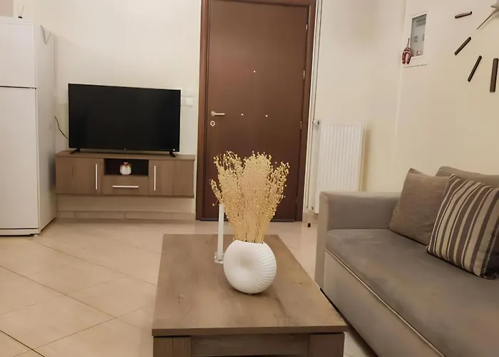 ομορφο διαμερισμα στο κεντρο της πολης με παρκιν